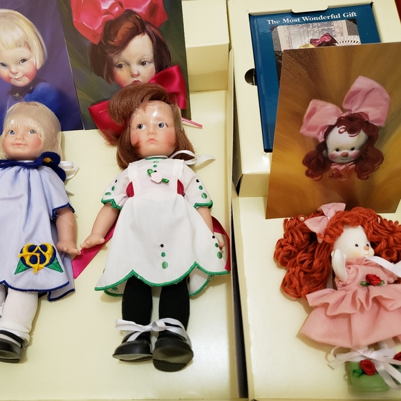 Doll Set (3 dolls) - Picture 2 of 9